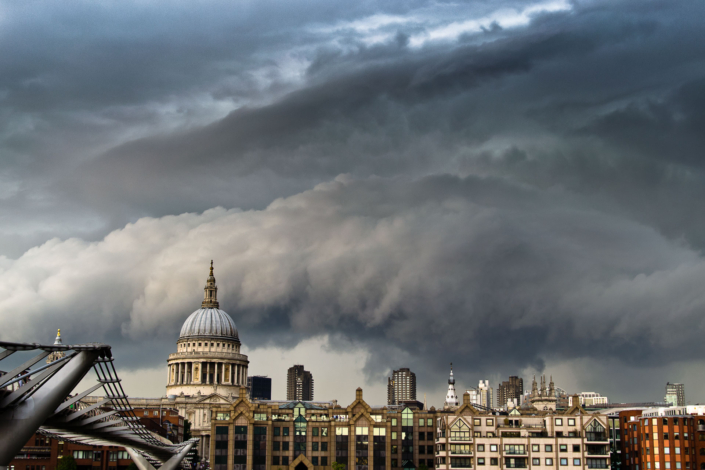 Cielo molto nuvoloso di Lundra